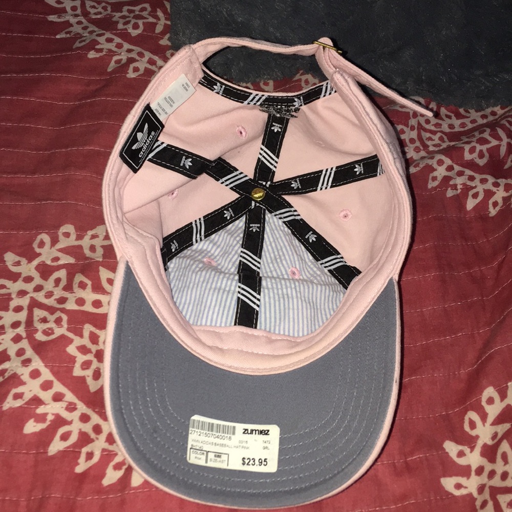 Pink adidas cap - Picture 2 of 4